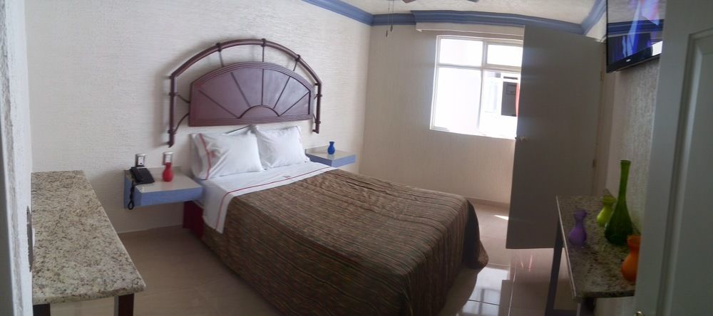 Hotel La Paz Guadalajara Exteriör bild